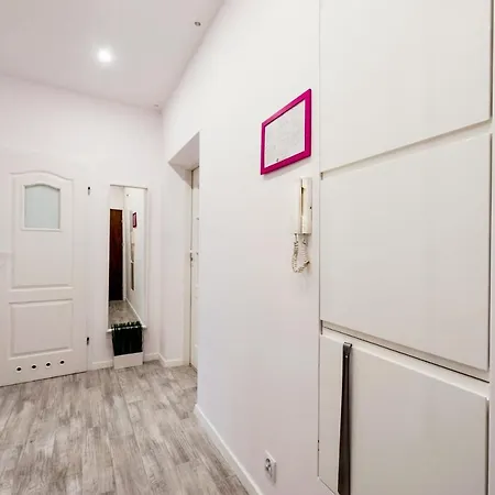 Apartment Nalevki Warsaw